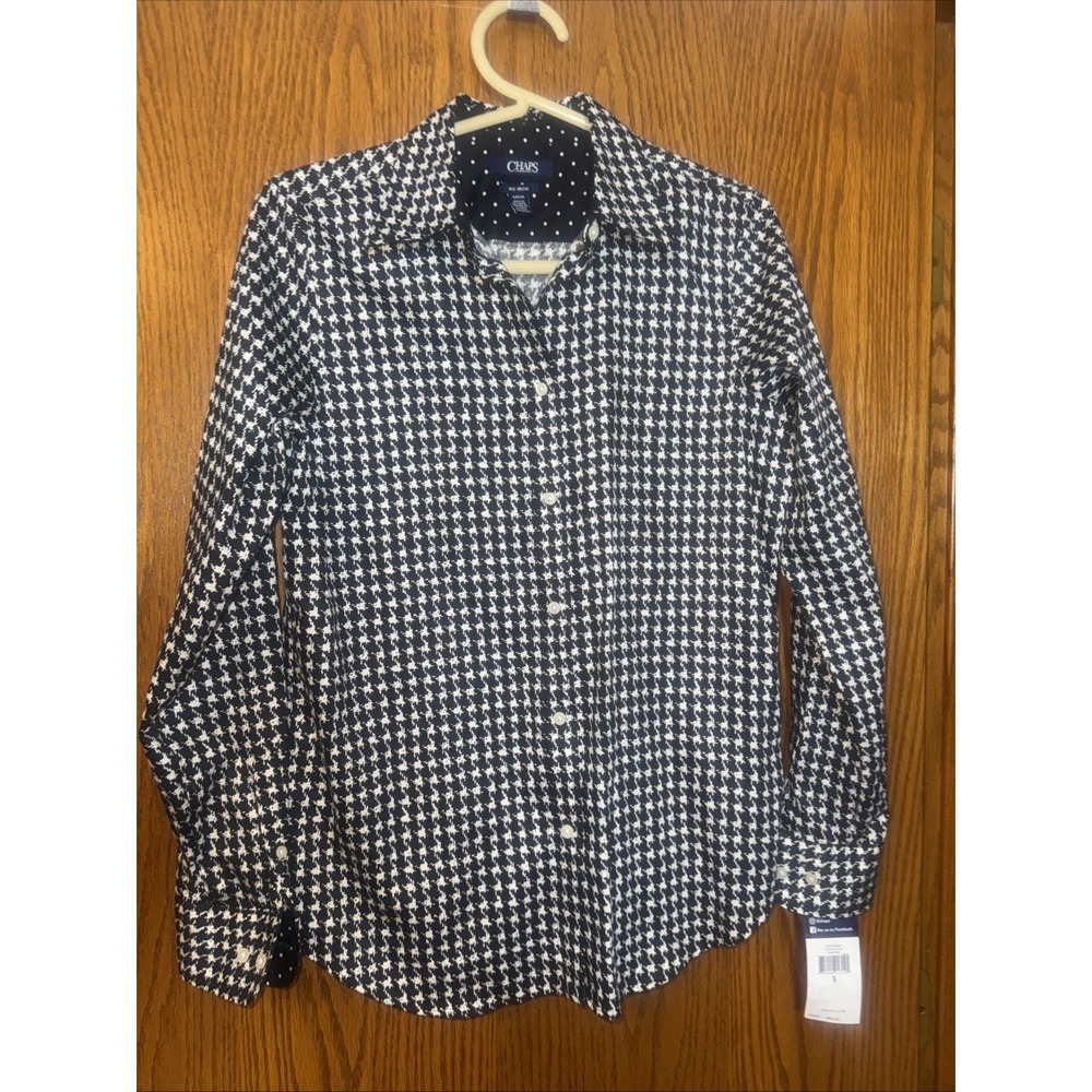 NWT Chaps Women's No Iron Houndstooth Shirt Size S‎ Black White Button Up Blouse